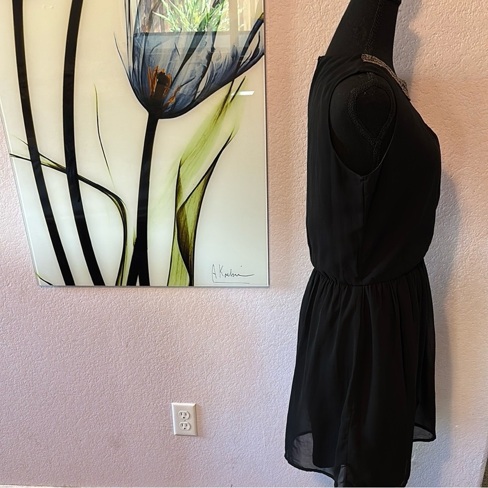dress size XS - Picture 3 of 6